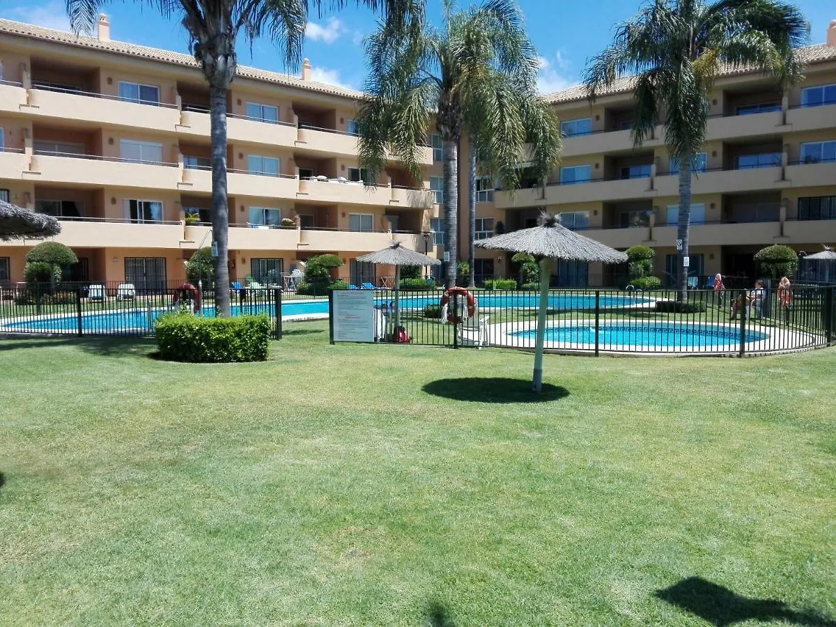 Apartamento En Los Patios De Santa Maria Golf Marbella