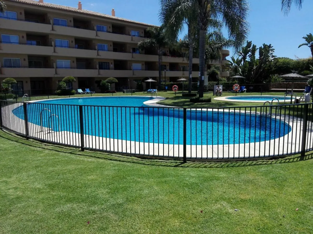 Apartamento En Los Patios De Santa Maria Golf Marbella